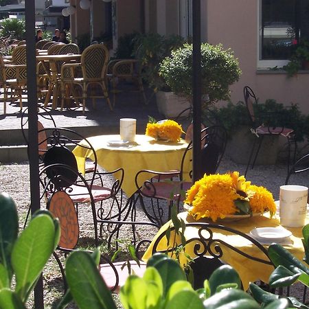 Hotel Des Bains Каттоліка Екстер'єр фото