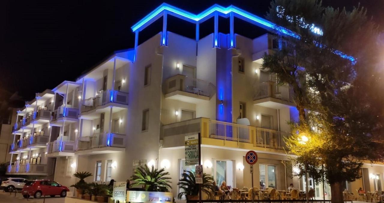 Hotel Des Bains Каттоліка Екстер'єр фото