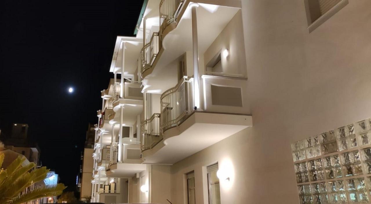 Hotel Des Bains Каттоліка Екстер'єр фото