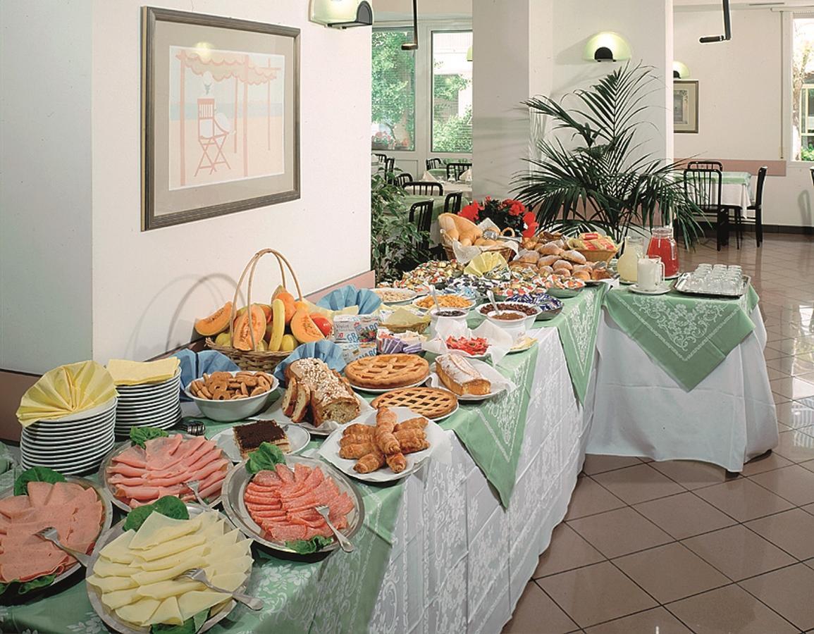 Hotel Des Bains Каттоліка Екстер'єр фото